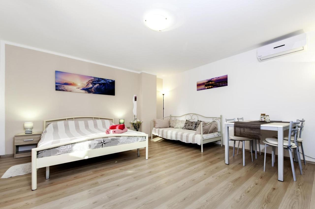 Studio Sony Rovinj Exteriör bild